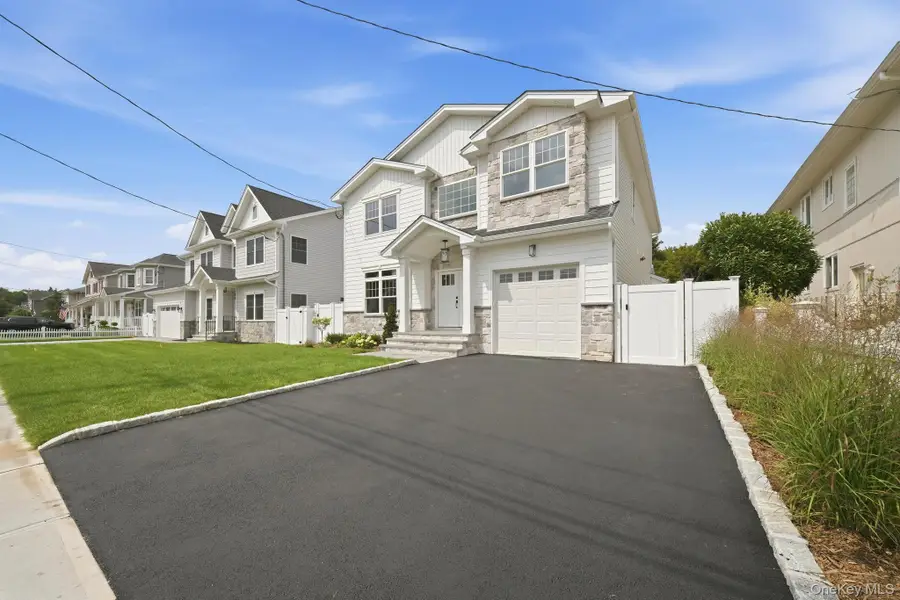1586 Maeder Avenue, Merrick, NY 11566 - #2