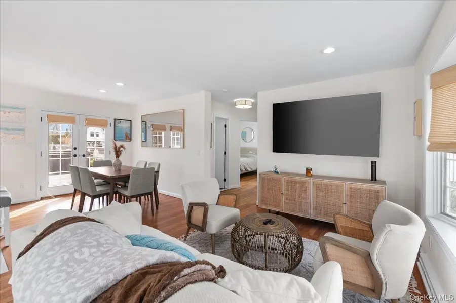7 Whiting Road, East Quogue, NY 11942 - #3