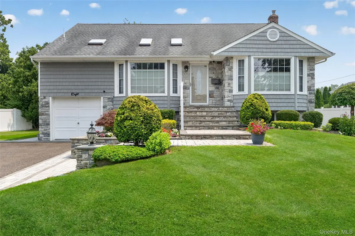 8 Yates Lane, Jericho, NY 11753 - #1