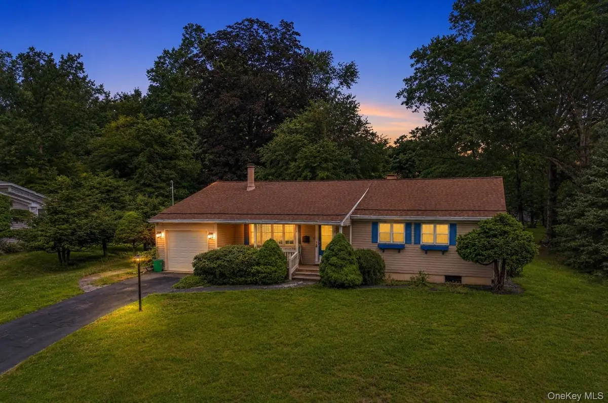 4 Jill Drive, West Nyack, NY 10994 - #1