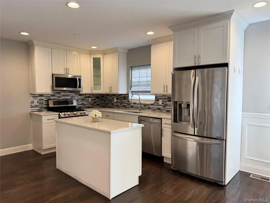 318 Cross Street #2, Westbury, NY 11590 - #3