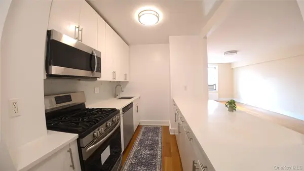 14220 Franklin Avenue #7F, Flushing, NY 11355