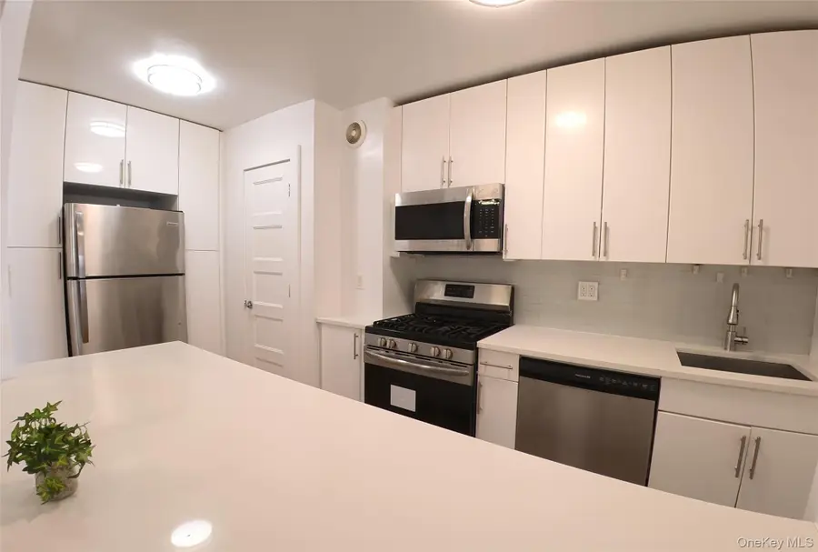 14220 Franklin Avenue #7F, Flushing, NY 11355 - #2