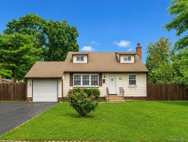 491 Smith Street, Central Islip, NY 11722
