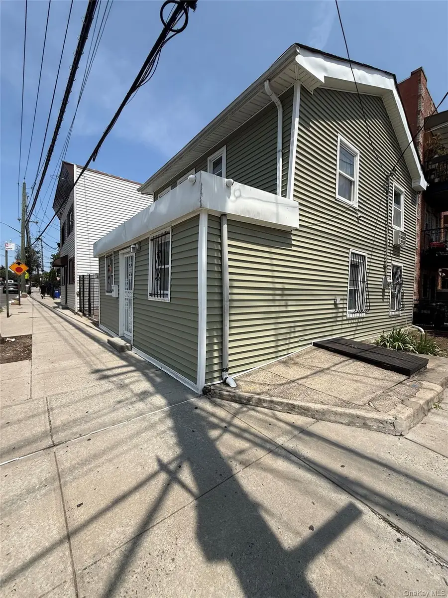 801 E 215th Street, Bronx, NY 10467 - #2