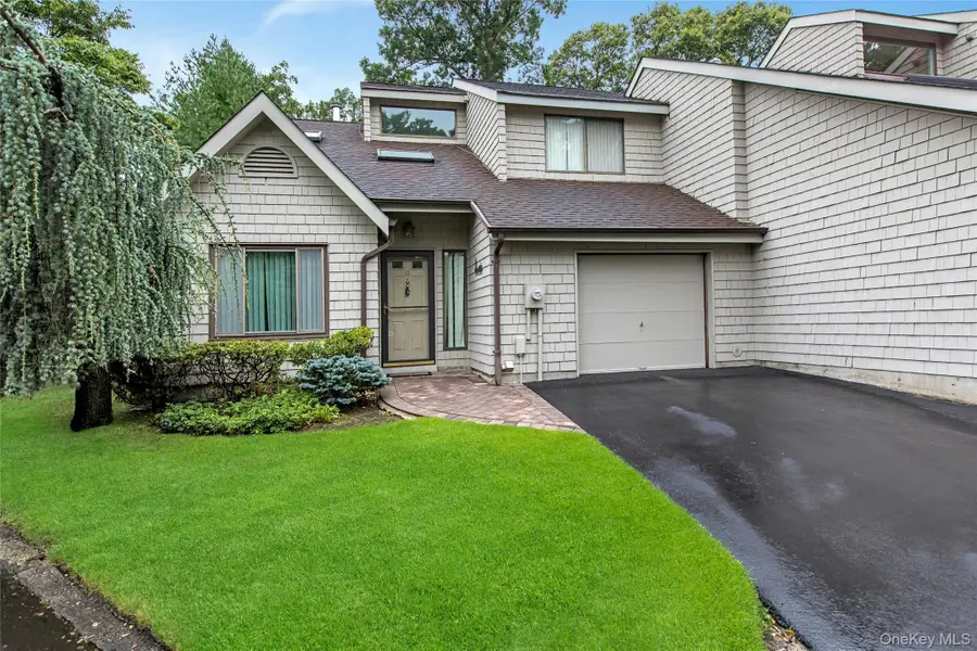 11 Rose Court, East Islip, NY 11730 - #2