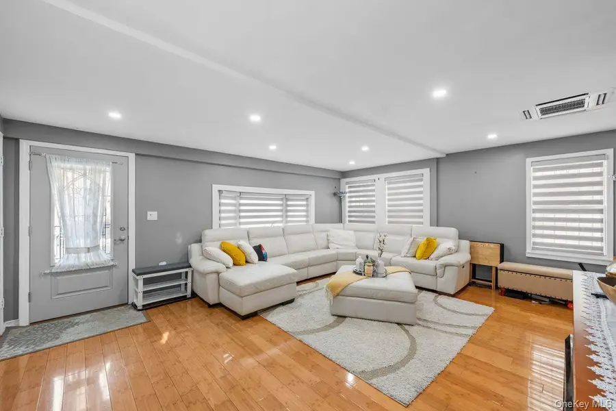 9446 214th Place, Queens Village, NY 11428 - #3