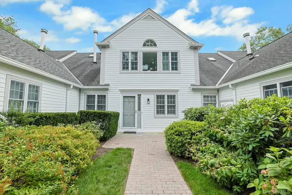 100 Brook Hills Circle #28B, White Plains, NY 10605