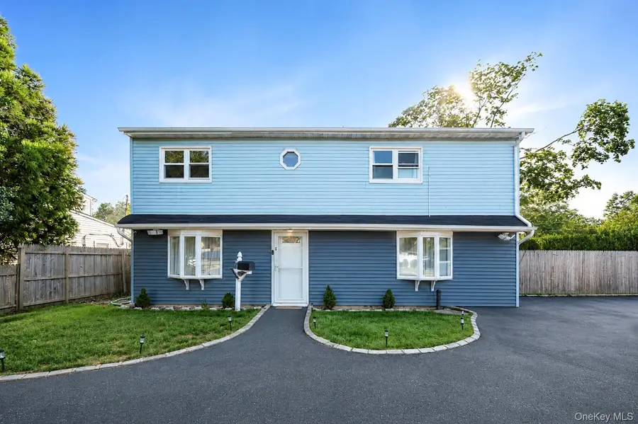 46 Stone Lane, Levittown, NY 11756 - #3