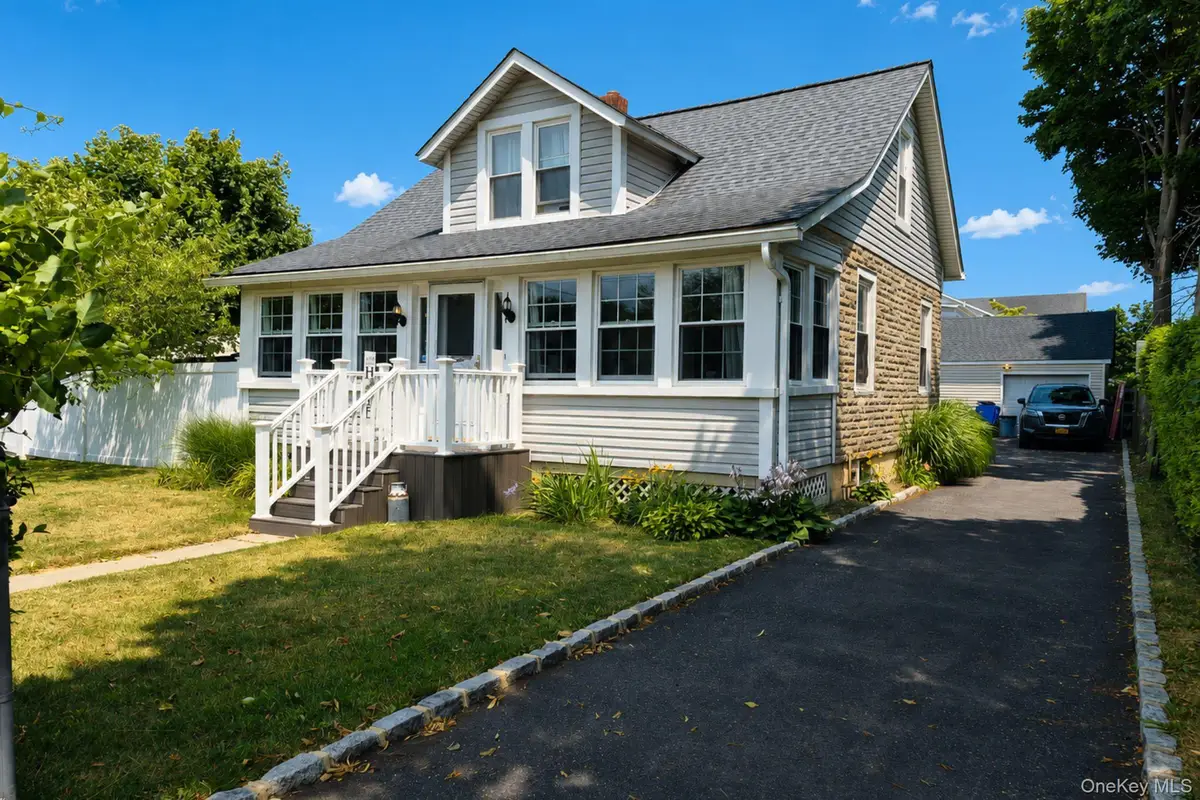 185 Ferndale Boulevard, Islip, NY 11751 - #1