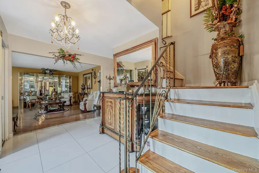 65 Avenue D, Farmingville, NY 11738 - #3