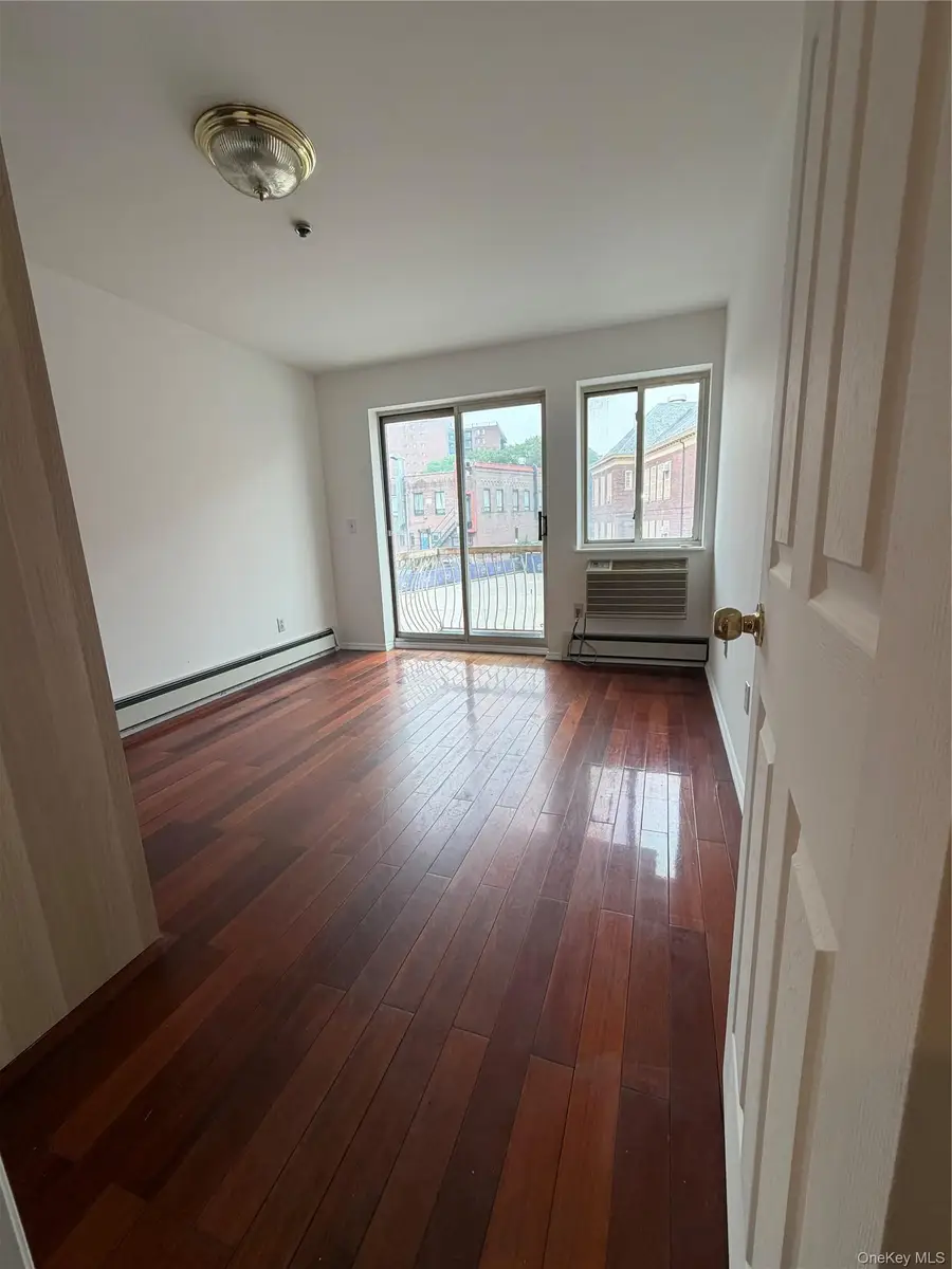 3451 Leavitt Street #3B, Flushing, NY 11354 - #3