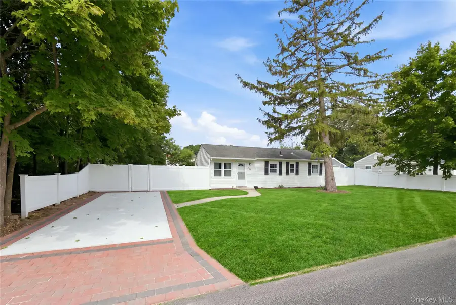 710 Bourdois Avenue, Bellport, NY 11713 - #3