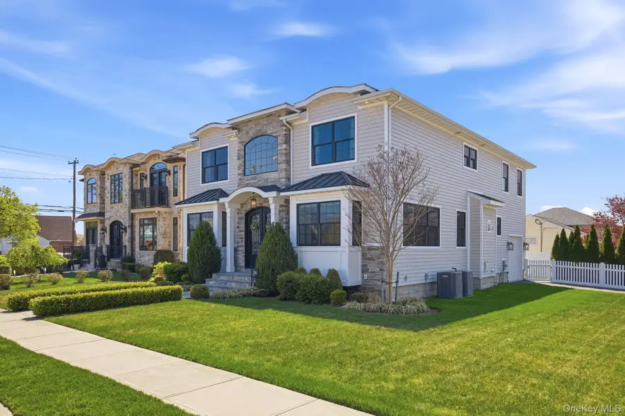 295 Dorchester Road, Garden City, NY 11530 - #3