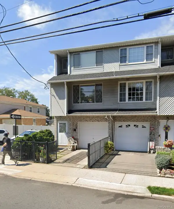 110 Vogel Loop, Staten Island, NY 10314