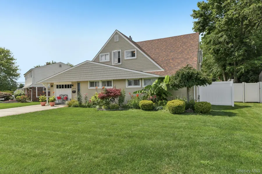 170 Tardy Lane S, Wantagh, NY 11793 - #3