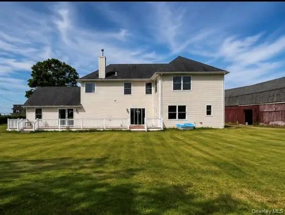 300 S Snedecor Avenue, Bayport, NY 11705 - #2