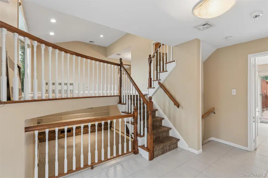 1939 Leonard Lane, Merrick, NY 11566 - #3