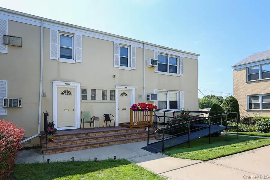 71-11 252 Street #195B, Bellerose, NY 11426 - #2