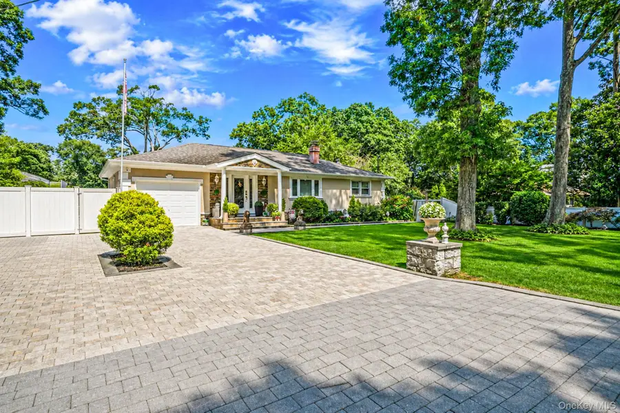 5 Overlook Drive, Mastic, NY 11950 - #3