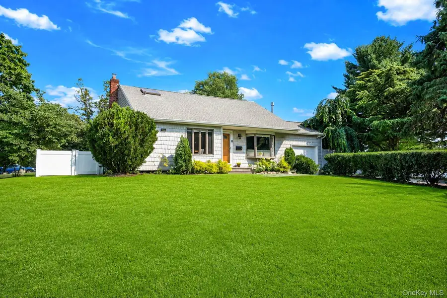 1 Rutgers Street, Smithtown, NY 11787 - #2