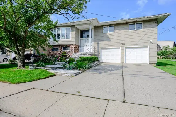 718 Arbuckle Avenue, Woodmere, NY 11598