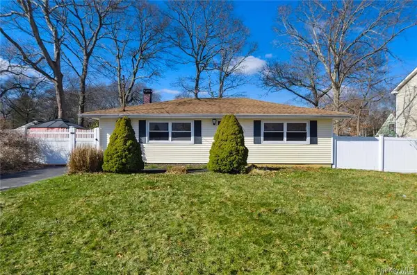117 Main Avenue, Mastic, NY 11950