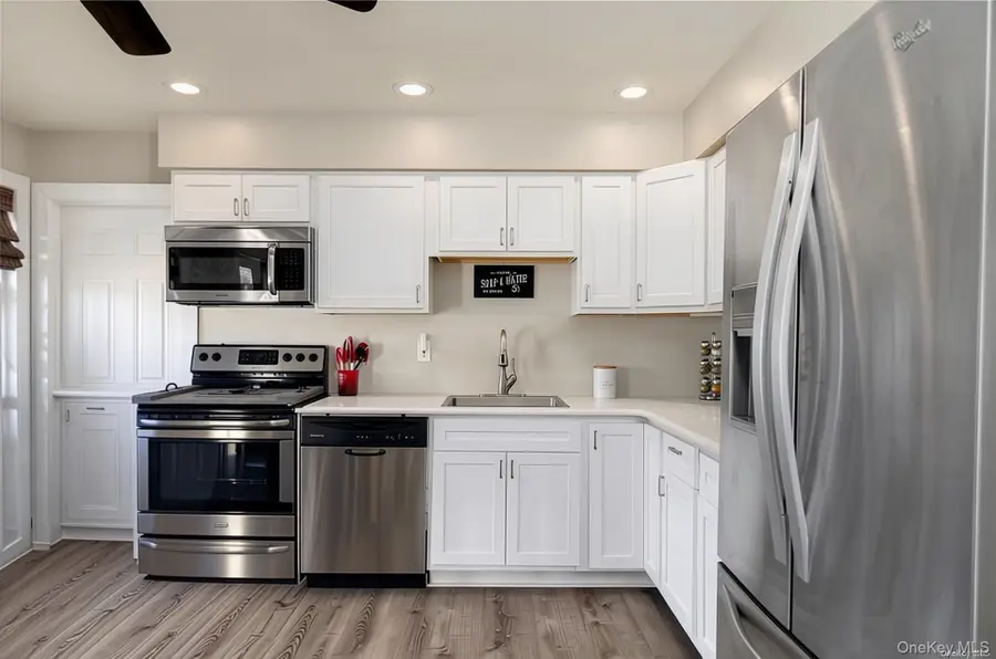117 Main Avenue, Mastic, NY 11950 - #2