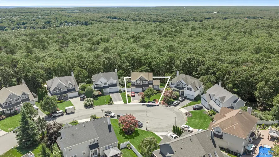 15 Scenicview Crescent, Manorville, NY 11949 - #3