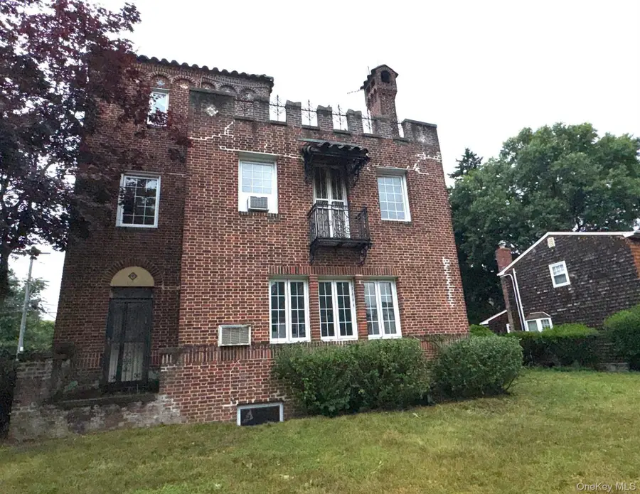 17 Hillside Avenue, Great Neck, NY 11021 - #3