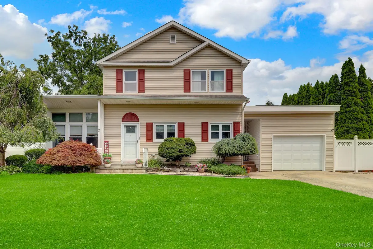 121 Wright Avenue, Deer Park, NY 11729 - #1