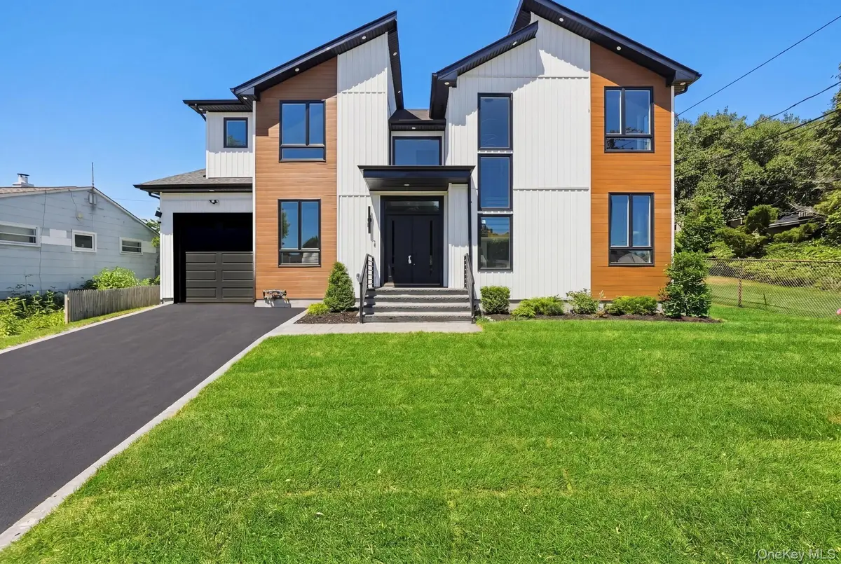 17 Gerhard Road, Plainview, NY 11803 - #1