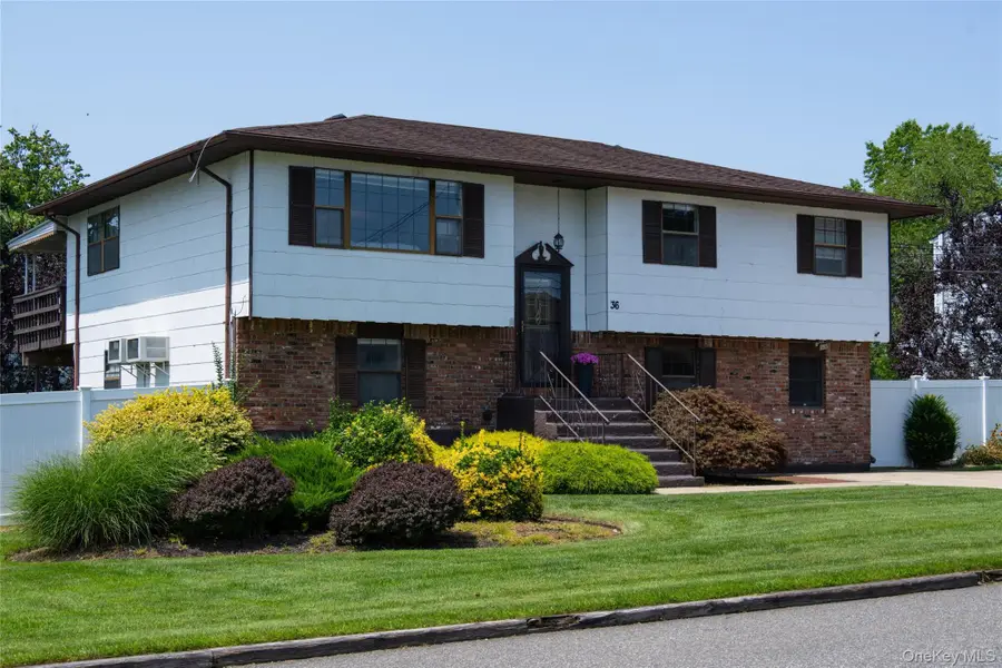 36 Osceola Avenue, Deer Park, NY 11729 - #2