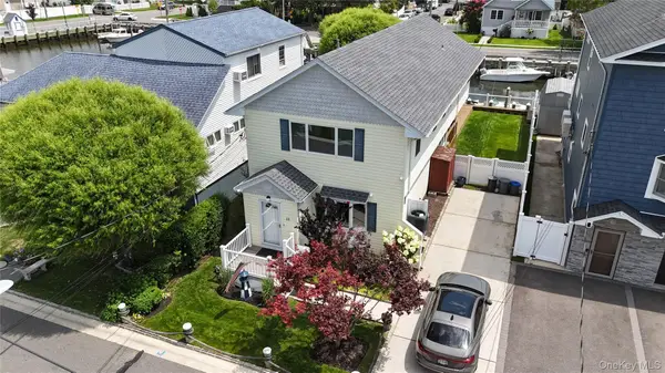 15 West Boulevard, East Rockaway, NY 11518