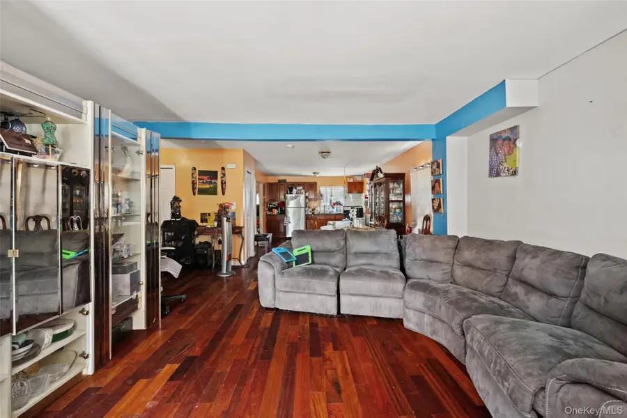 825 E 224th Street #2, Bronx, NY 10466 - #3