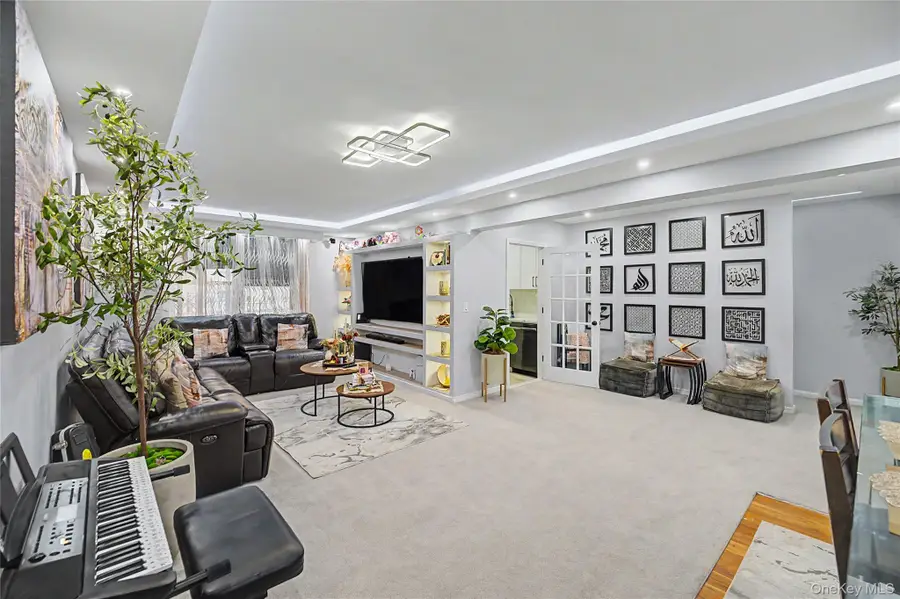 226-26 Union Turnpike #2R, Oakland Gardens, NY 11364 - #3