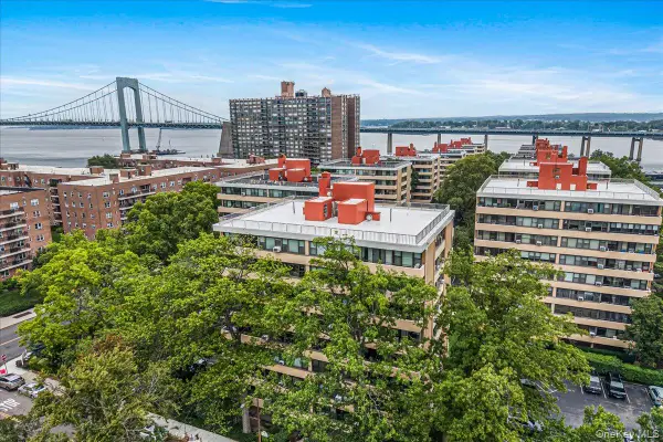 162-10 Powells Cove Boulevard #7D, Beechhurst, NY 11357