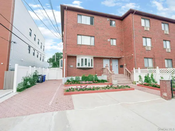 40-08 214th Place, Bayside, NY 11361