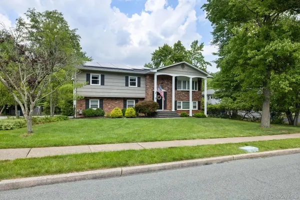 9 Behrendt Drive, Pearl River, NY 10965