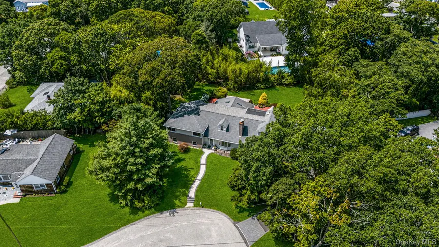 3 Oak Court, Hampton Bays, NY 11946 - #3