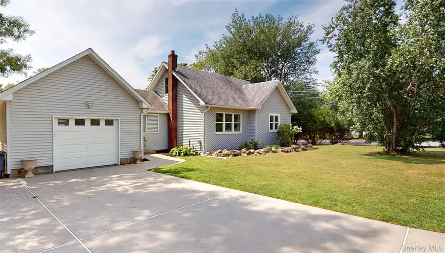 24 Miller Avenue, East Moriches, NY 11940 - #2