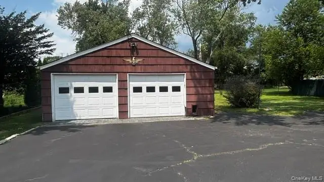 59 Farmers Avenue, Lindenhurst, NY 11757 - #2