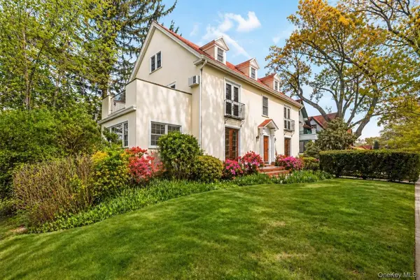 80-45 Grenfell Street, Kew Gardens, NY 11415