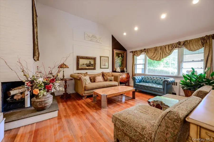 2514 Lindenmere Drive, Merrick, NY 11566 - #3