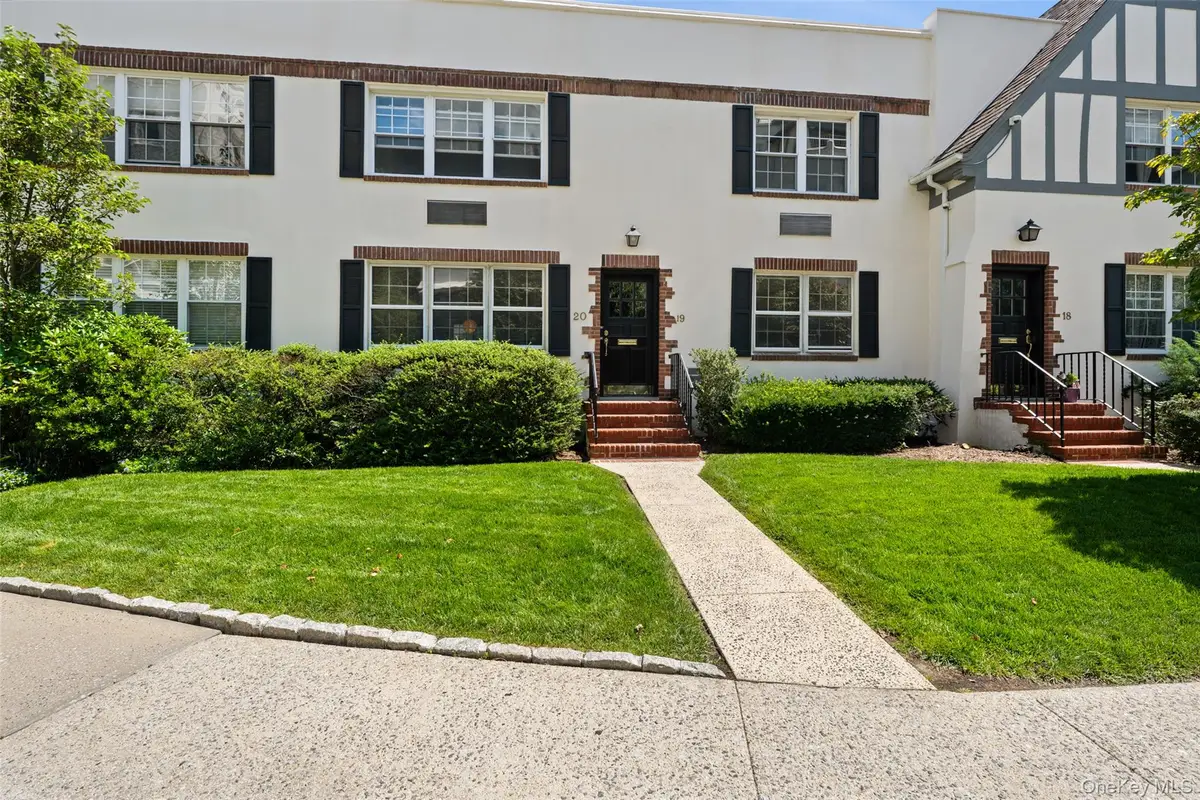 20 Lake Avenue #20, Bronxville, NY 10708 - #1