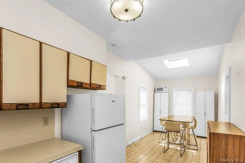 548 E Broadway, Long Beach, NY 11561 - #3