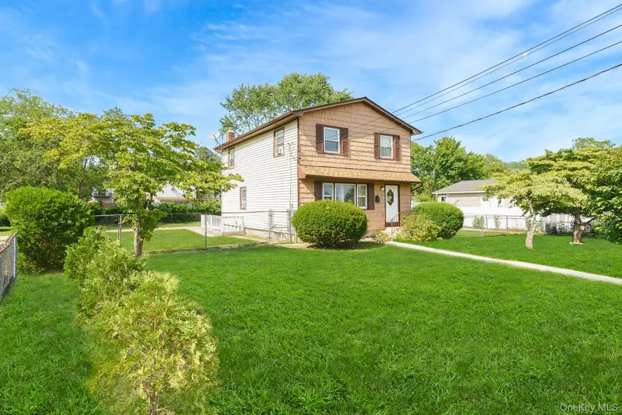 9 Van Cedar Street, Brentwood, NY 11717 - #2