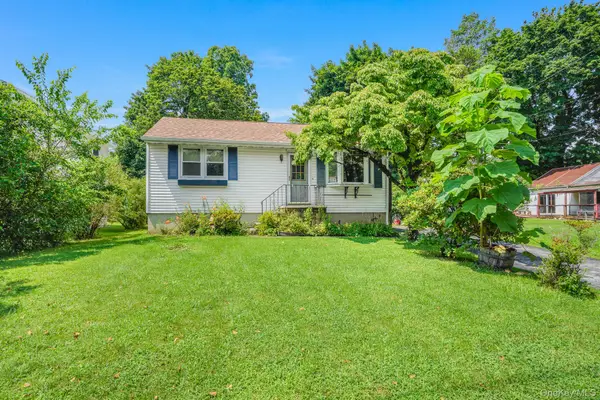 12 Raymond Street, Montrose, NY 10548