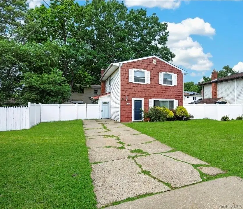 60 Lincoln Avenue, Deer Park, NY 11729 - #3