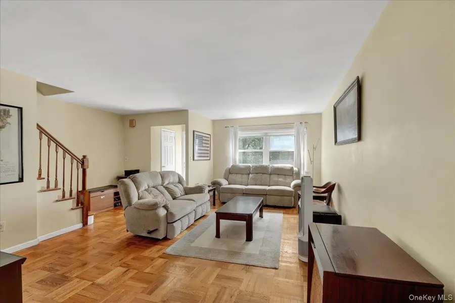 3015 Waterbury Avenue, Bronx, NY 10461 - #3
